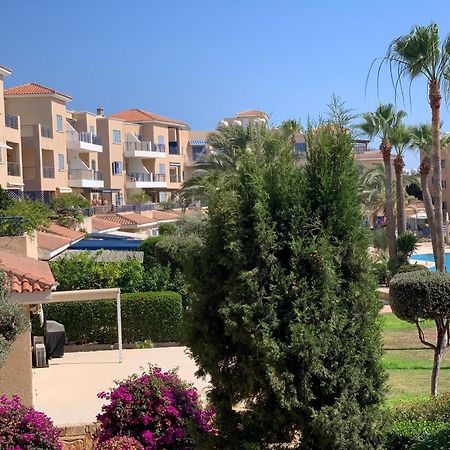 Appartement King'S Palace - Spacious 2 Bed, 2 Bath With Sea And Pool Views à Paphos Extérieur photo