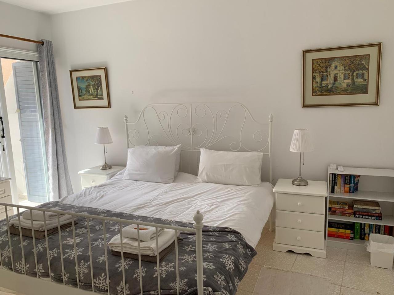 Appartement King'S Palace - Spacious 2 Bed, 2 Bath With Sea And Pool Views à Paphos Extérieur photo